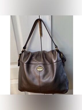 Fossil metallic silver Pebbled Leather Shoulder Bag